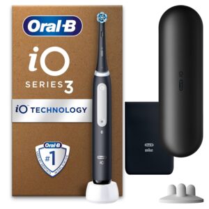Oral-B iO 3 Matt Black Ultimate Clean Electric Toothbrush, 1 Refill Holder, 1 Charger Pouch, 1 Travel Case, Designed by Braun, Packaging May Vary